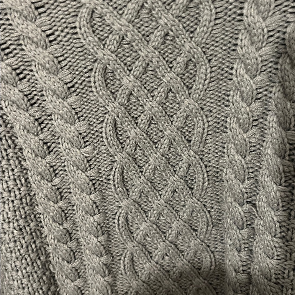 Grey Cable-Knit Sweater - Picture 4 of 6